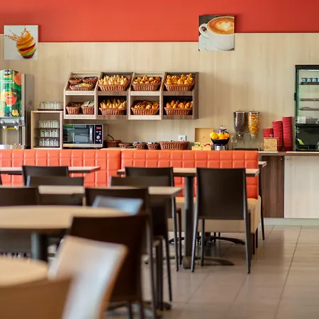 فندق آس باريس مارن لا فاليه 3*